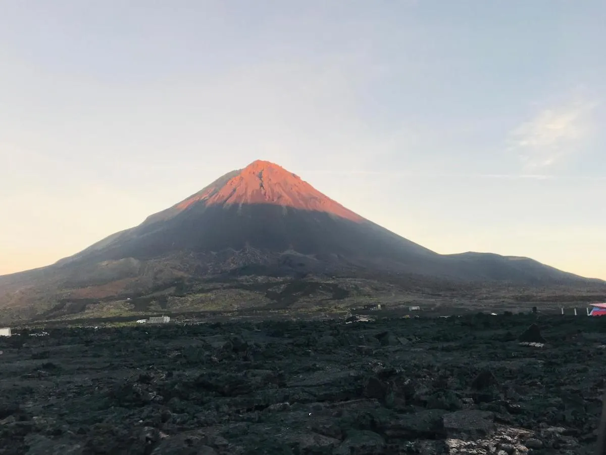 Pensao Repouso Alegre Turismo E Aventura Bed & Breakfast Portela 0*,  Cape Verde