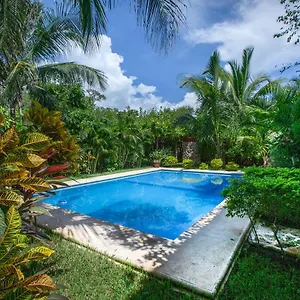 https://casa-luna-tankah.quintano-roohotels.com